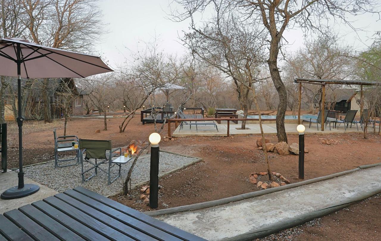Tusk Bush Lodge Marloth Park Esterno foto
