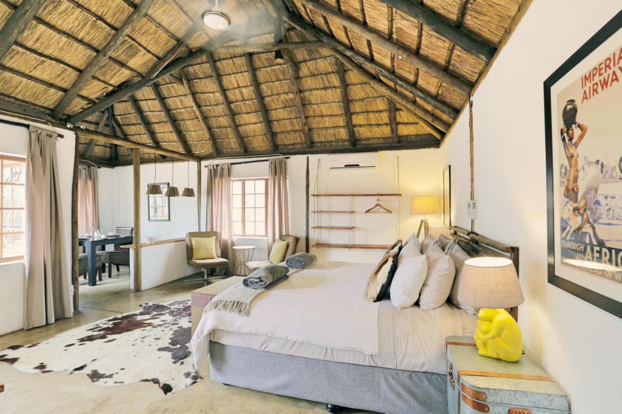 Tusk Bush Lodge Marloth Park Esterno foto